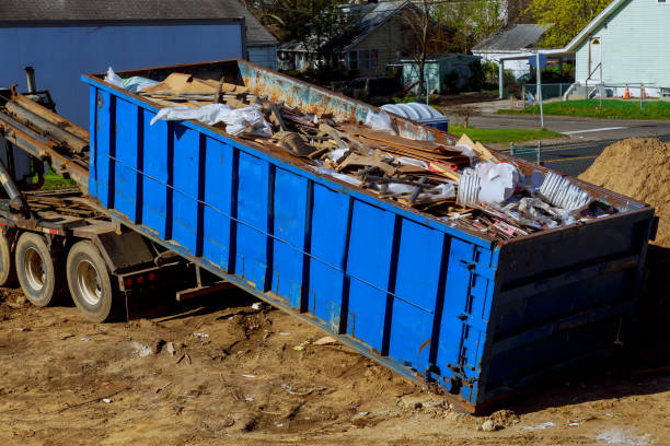 Best Garage Cleanout  in Almont, MI